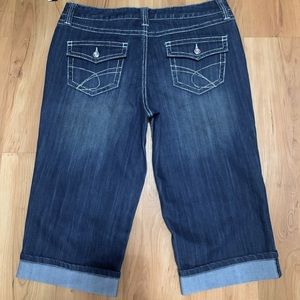 Inc NWT size 12 cropped jean cuffed